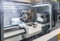 CNC soustruh Numco CK 6132 × 750 s manuálním sklíčidlem